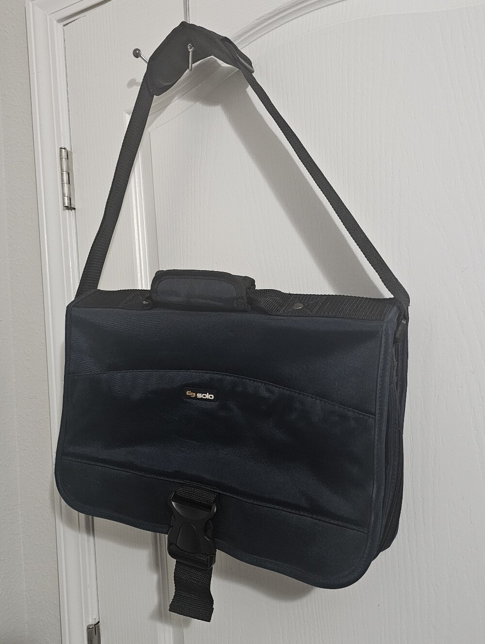 Solo Blue Portable 15.6" Briefcase Laptop Bag With Top Handle Adjustable Straps